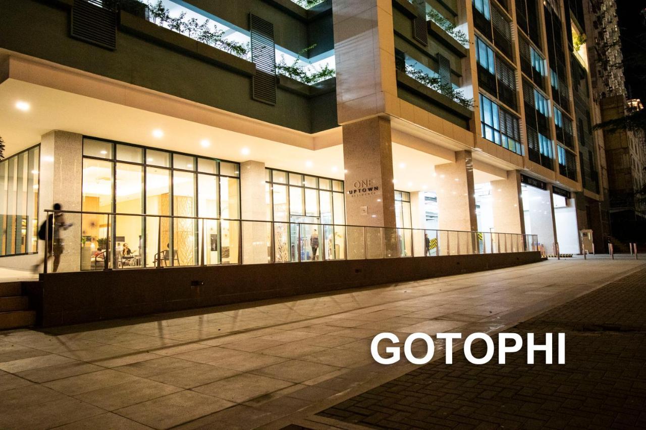 One Uptown Residence Taguig Exterior photo
