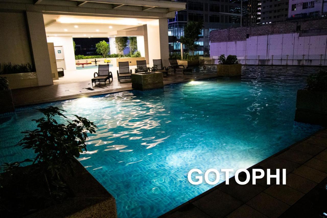 One Uptown Residence Taguig Exterior photo